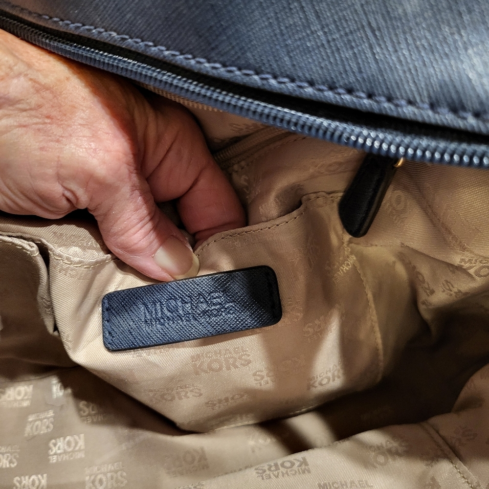 MK tote - Picture 8 of 9